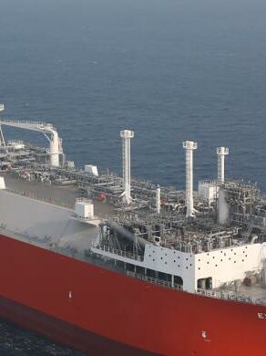 (c)Excelerate Energy – FSRU